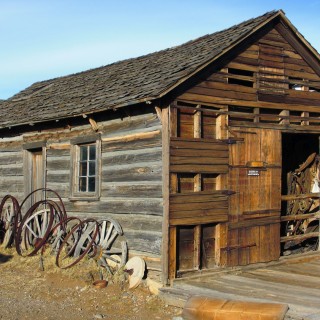 Old Trail Town. Old Trail Town - Museum of the Old West. - Gebäude, Holzhaus, Holzhütte, Wild West, Old Trail Town, Museum of the Old West, Wilder Westen - (Cody, Wyoming, Vereinigte Staaten)