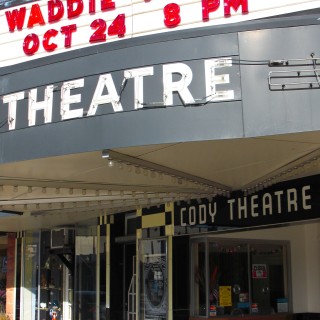 Cody Theatre. - Kino, Eingang, Sheridan Ave, Main Street, Cody Theatre - (Cody, Wyoming, Vereinigte Staaten)