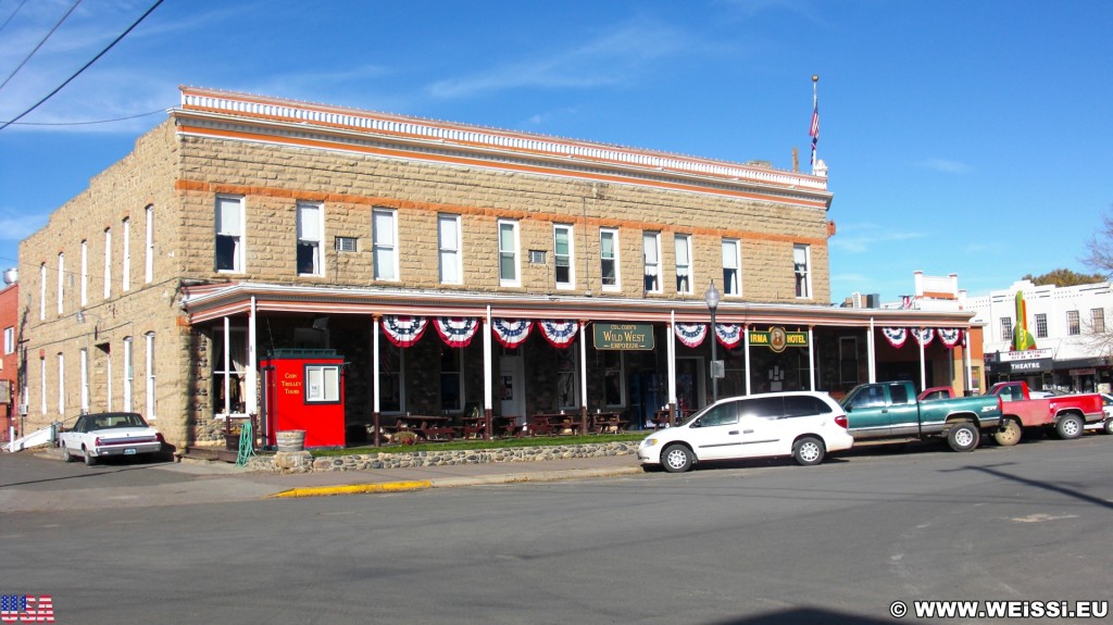 Irma Hotel. auf der Main Street in Cody. - Gebäude, Häuser, Haus, Irma Hotel - (Cody, Wyoming, Vereinigte Staaten)