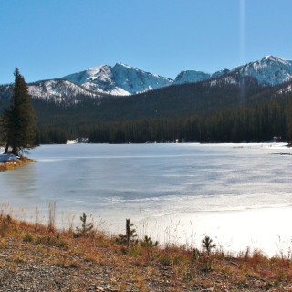 Sylvan Lake- Yellowstone-Nationalpark. - Landschaft, Bäume, See, Gebirgssee, Wasser, Berge, Sylvan Lake, Sylvan Pass - (Pahaska Tepee, Yellowstone National Park, Wyoming, Vereinigte Staaten)