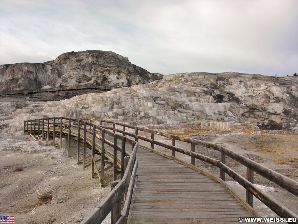 Yellowstone-Nationalpark. Minerva Terrace, Mammoth Hot Springs - Yellowstone-Nationalpark. - Lower Terraces, Mammoth Hot Springs, Minerva Terrace, Sinter-Terrassen - (Mammoth, Yellowstone National Park, Wyoming, Vereinigte Staaten)