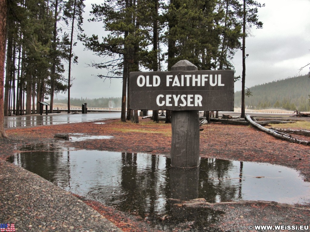 Yellowstone-Nationalpark. - Schild, Hinweisschild, Tafel, Ankünder, Upper Geyser Basin, Old Faithful Area, South Section, Upper Geyser Basin South Section - (Three River Junction, Yellowstone National Park, Wyoming, Vereinigte Staaten)