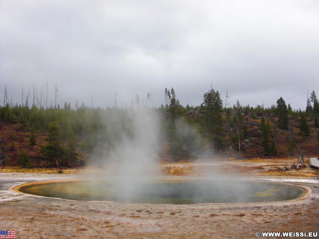 Yellowstone-Nationalpark. Beauty Pool in der Old Faithful Area - North Section. - Thermalquelle, Upper Geyser Basin, Old Faithful Area, South Section, Upper Geyser Basin South Section, Grand Group, Beauty Pool - (Three River Junction, Yellowstone National Park, Wyoming, Vereinigte Staaten)