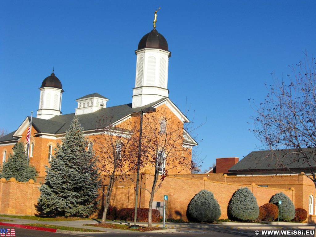 Vernal - Dinoland. Vernal Temple, 51-ste Kirche Jesu Christi der Heiligen der Letzten Tage. - Gebäude, Kirche - (Vernal, Utah, Vereinigte Staaten)