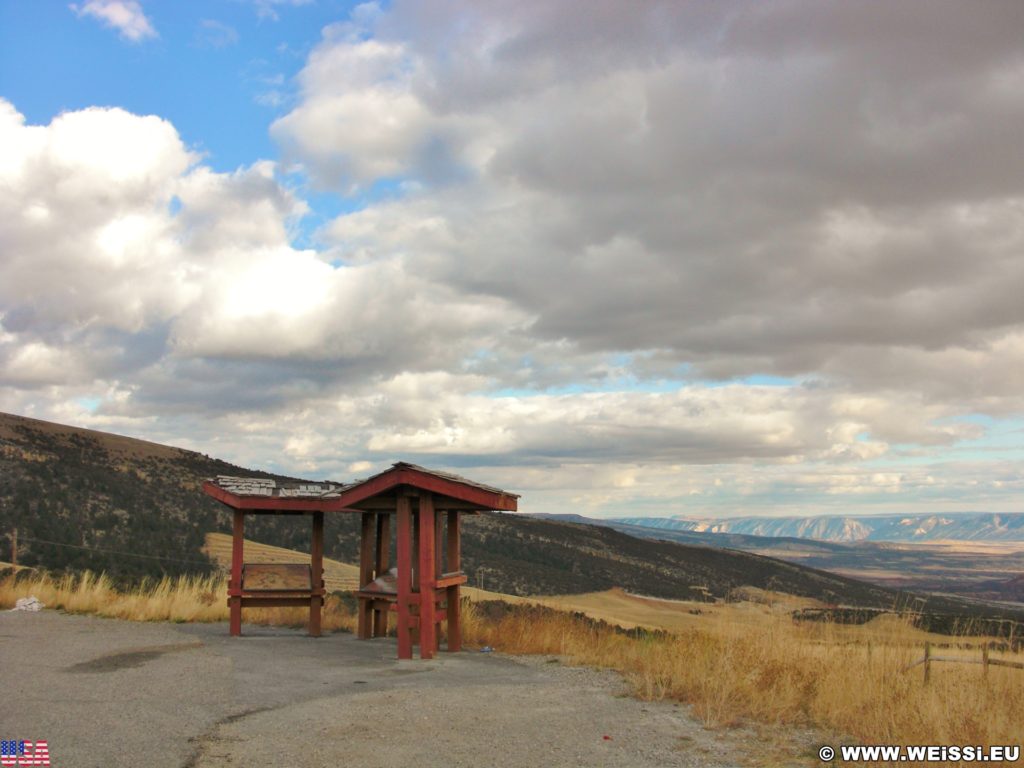 On the Road. - Landschaft, Panorama, Aussichtspunkt, Red Fleet Reservoir, Red Fleet State Park - (Bullionville, Vernal, Utah, Vereinigte Staaten)