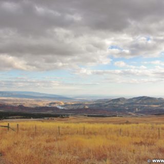 On the Road. Ausblick auf das Red Fleet Reservoir im Red Fleet State Park. - Landschaft, Panorama, Aussichtspunkt, Red Fleet Reservoir, Red Fleet State Park - (Bullionville, Vernal, Utah, Vereinigte Staaten)