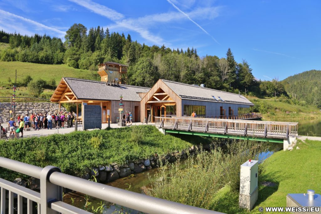 Ötschergräben - Besucherzentrum Ötscher-Basis. Ötscher-Basis ist ein Besucherzentrum und Ausgangspunkt für Unternehmungen im Naturpark Ötscher-Tormäuer. Außerdem beherbergt es ein Restaurant mit Terrasse und einem Shop.. - Gebäude, Haus, Restaurant, Besucherzentrum, Ötschergräben, Informationszentrum, Shop, Naturparkzentrum - (Wienerbruck, Lassingrotte, Niederösterreich, Österreich)