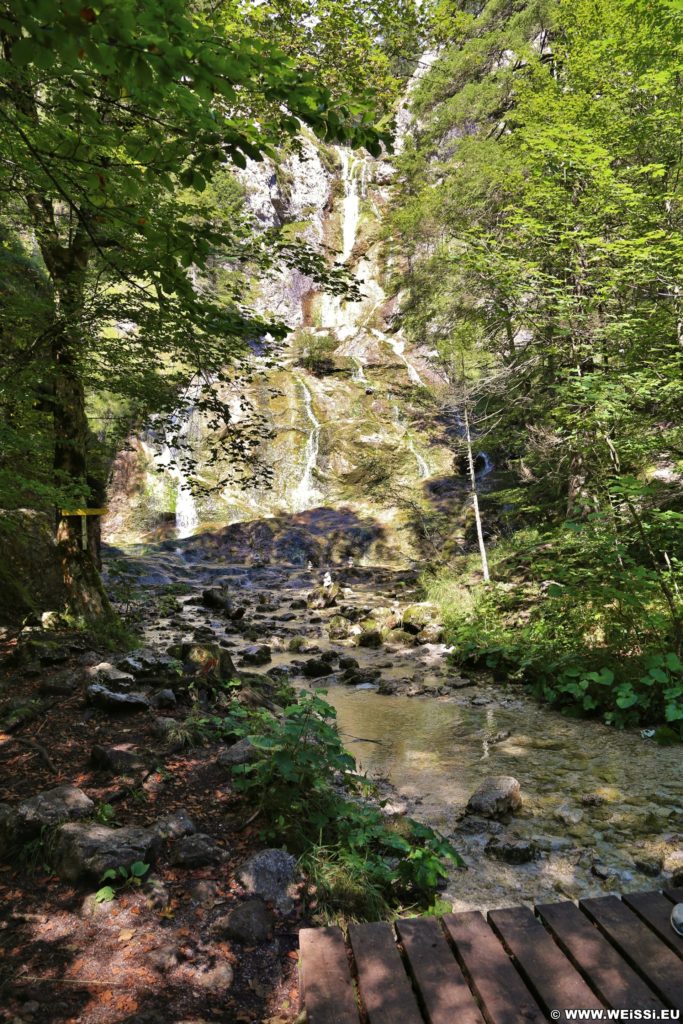 Ötschergräben - Der Grand Canyon Niederösterreichs, Schleierfall. Der Schleierfall ist ein sehenswerter Wasserfall, der über einen Felsvorsprug der hinteren Ötschergräben stürzt. Die Wasserwege am Auslauf erinnern an enen Schleier.. - Wasserfall, Wasser, Ötschergräben, Hintere Ötschergräben, Schleierfall - (Hagen, Mitterbach-Seerotte, Niederösterreich, Österreich)