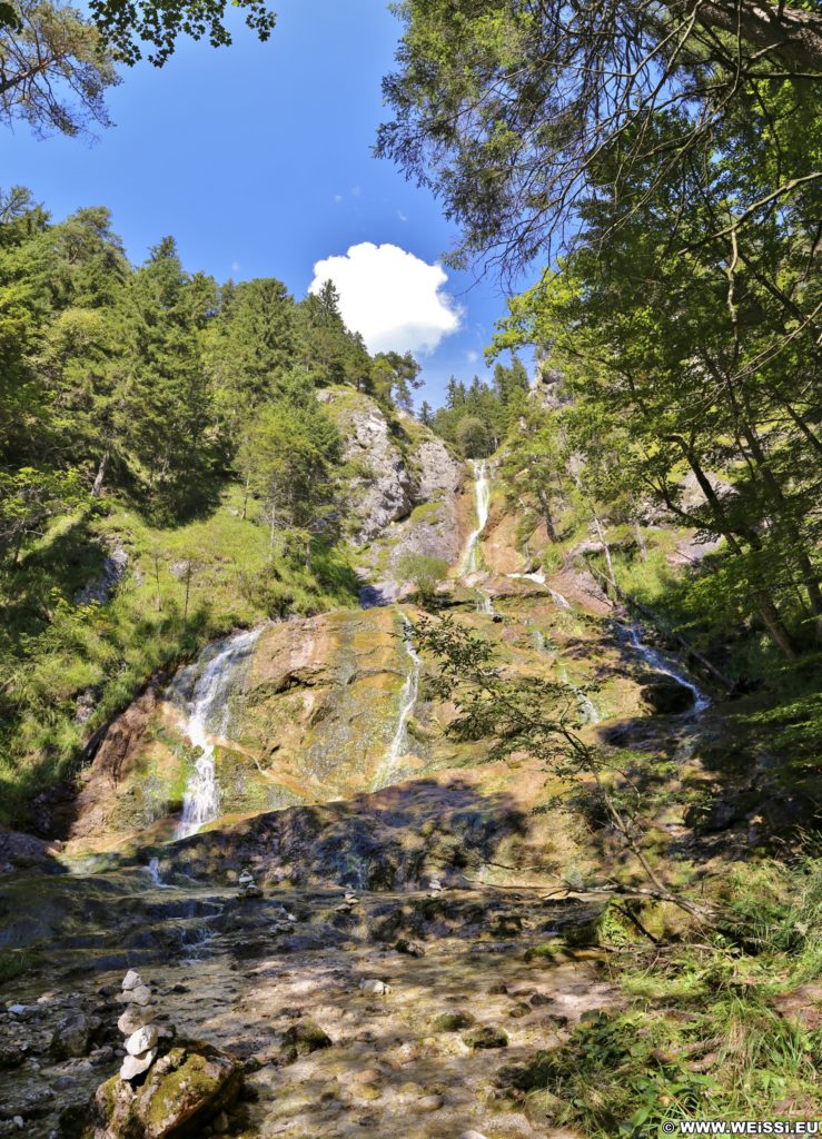 Ötschergräben - Der Grand Canyon Niederösterreichs, Schleierfall. Der Schleierfall ist ein sehenswerter Wasserfall, der über einen Felsvorsprug der hinteren Ötschergräben stürzt. Die Wasserwege am Auslauf erinnern an enen Schleier.. - Wasserfall, Wasser, Ötschergräben, Hintere Ötschergräben, Schleierfall - (Hagen, Mitterbach-Seerotte, Niederösterreich, Österreich)