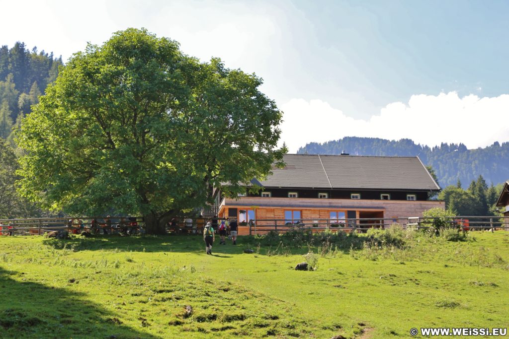 Ötschergräben - Schutzhaus Vorderötscher. Die Einkehrstation Schutzhaus Vorderötscher lockt nicht nur mit Speis und Trank, sondern auch mit einem preiswerten Matratzenlager oder netten Zimmern zum Übernachten. - Gebäude, Haus, Ötschergräben, Hintere Ötschergräben, Schutzhaus Vorderötscher - (Hagen, Mitterbach-Seerotte, Niederösterreich, Österreich)