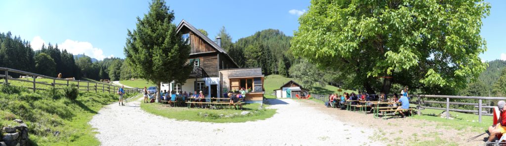 Ötschergräben - Schutzhaus Vorderötscher. Die Einkehrstation Schutzhaus Vorderötscher lockt nicht nur mit Speis und Trank, sondern auch mit einem preiswerten Matratzenlager oder netten Zimmern zum Übernachten. - Gebäude, Haus, Ötschergräben, Hintere Ötschergräben, Schutzhaus Vorderötscher - (Hagen, Mitterbach-Seerotte, Niederösterreich, Österreich)